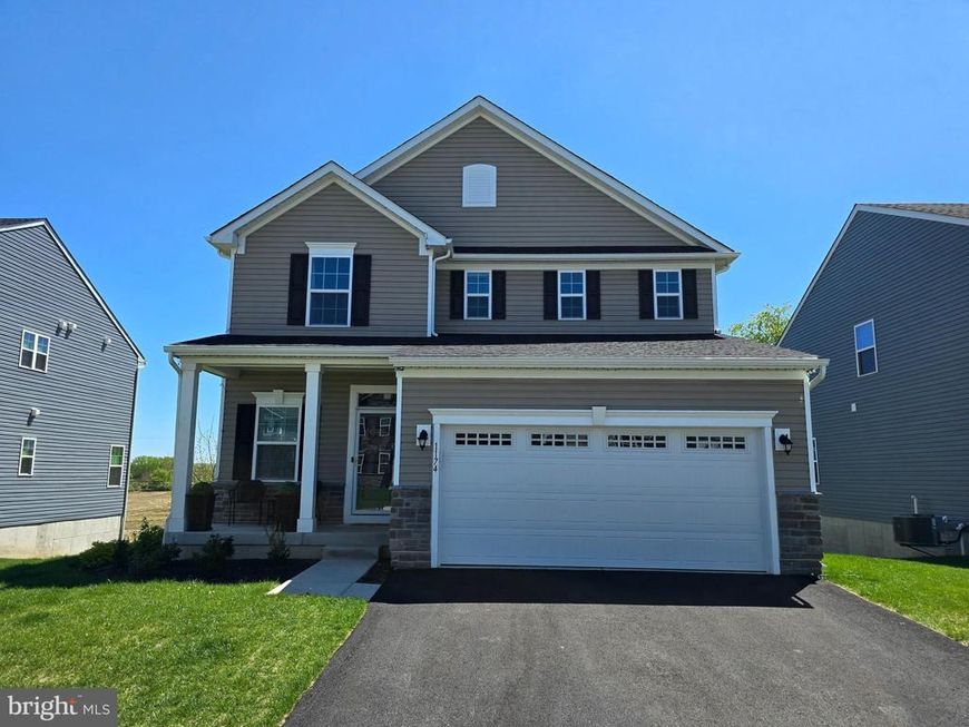 1174 Woodmont Lane, Catasauqua, PA 18032 Main Photo