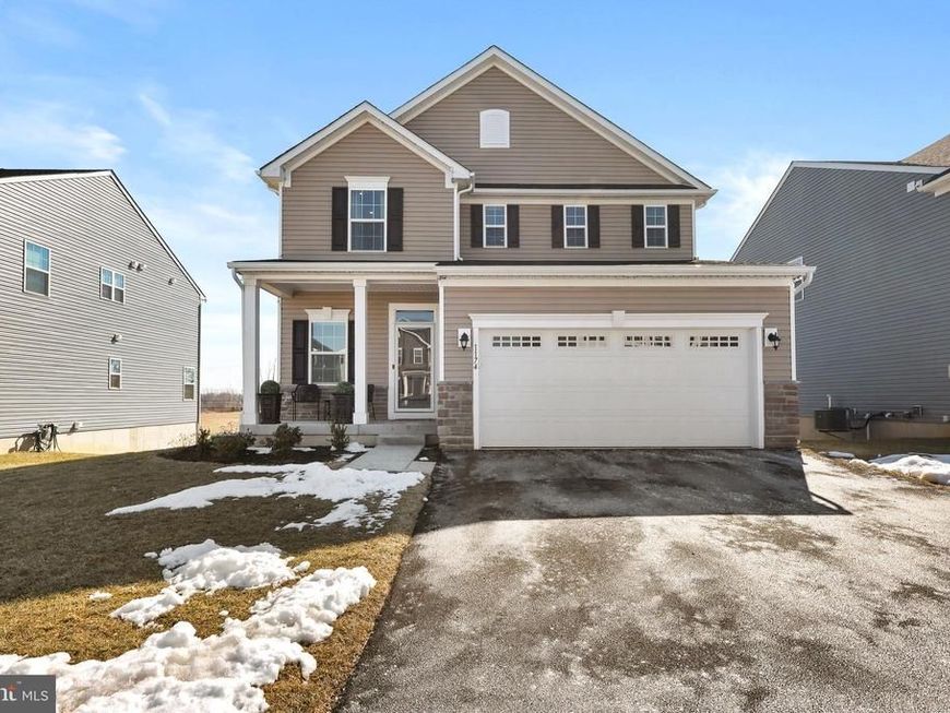 1174 Woodmont Lane, Catasauqua, PA 18032 Main Photo