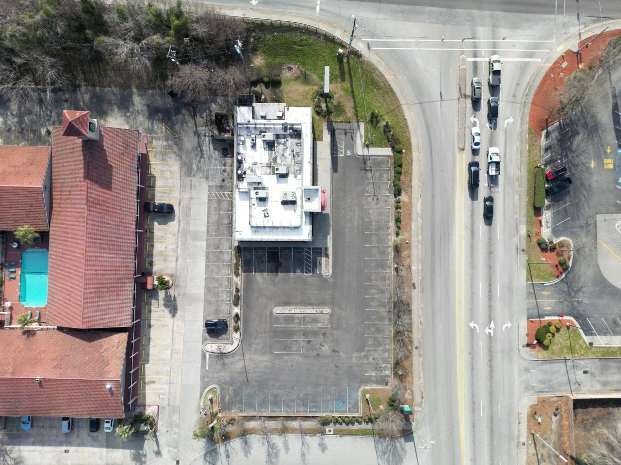 7400 Northside Drive  Photo 9