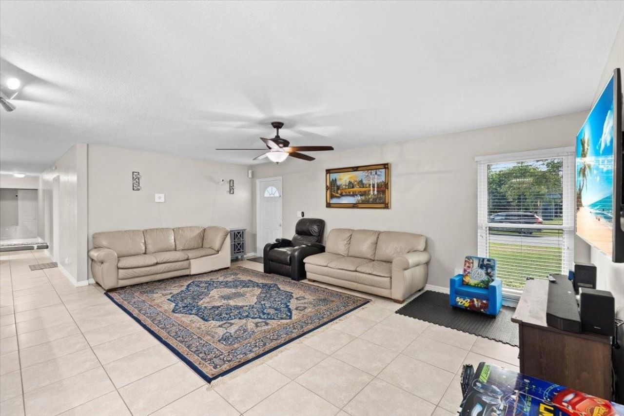7303 NW 64th Street, Tamarac, FL 33321 Photo