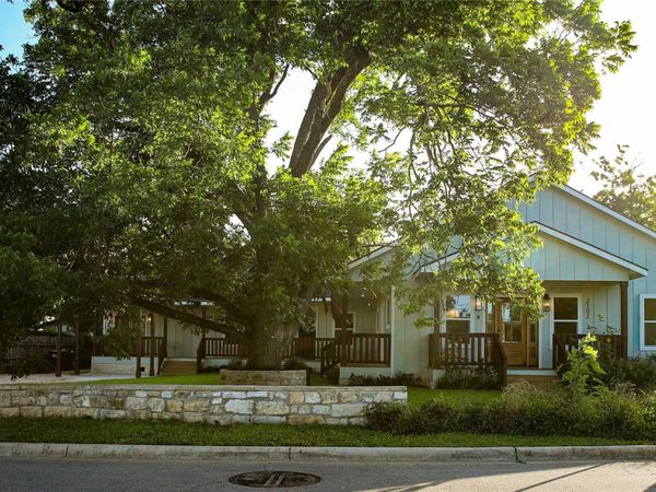 2102 S Church ST, Georgetown, TX 78626