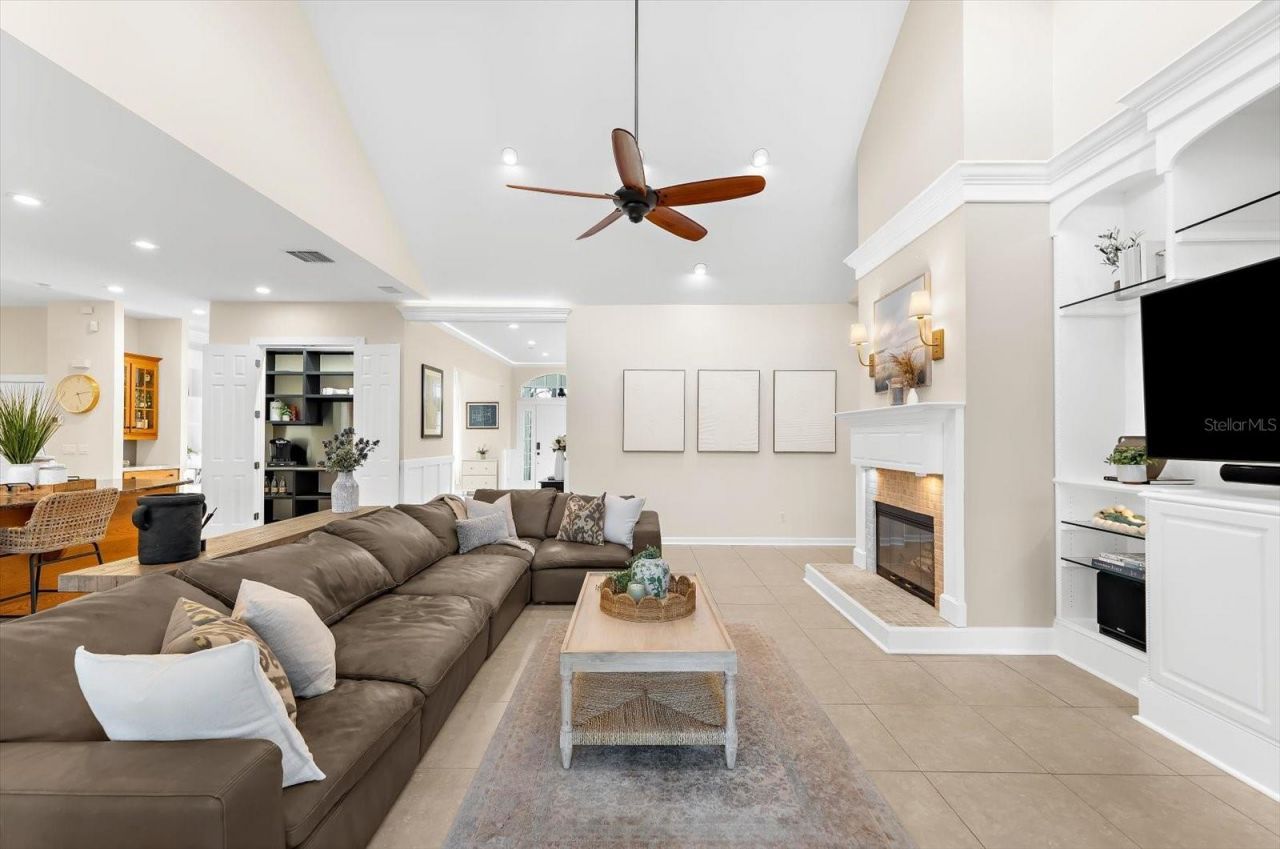 653 Old East Lake Road, Tarpon Springs, FL 34688 Photo