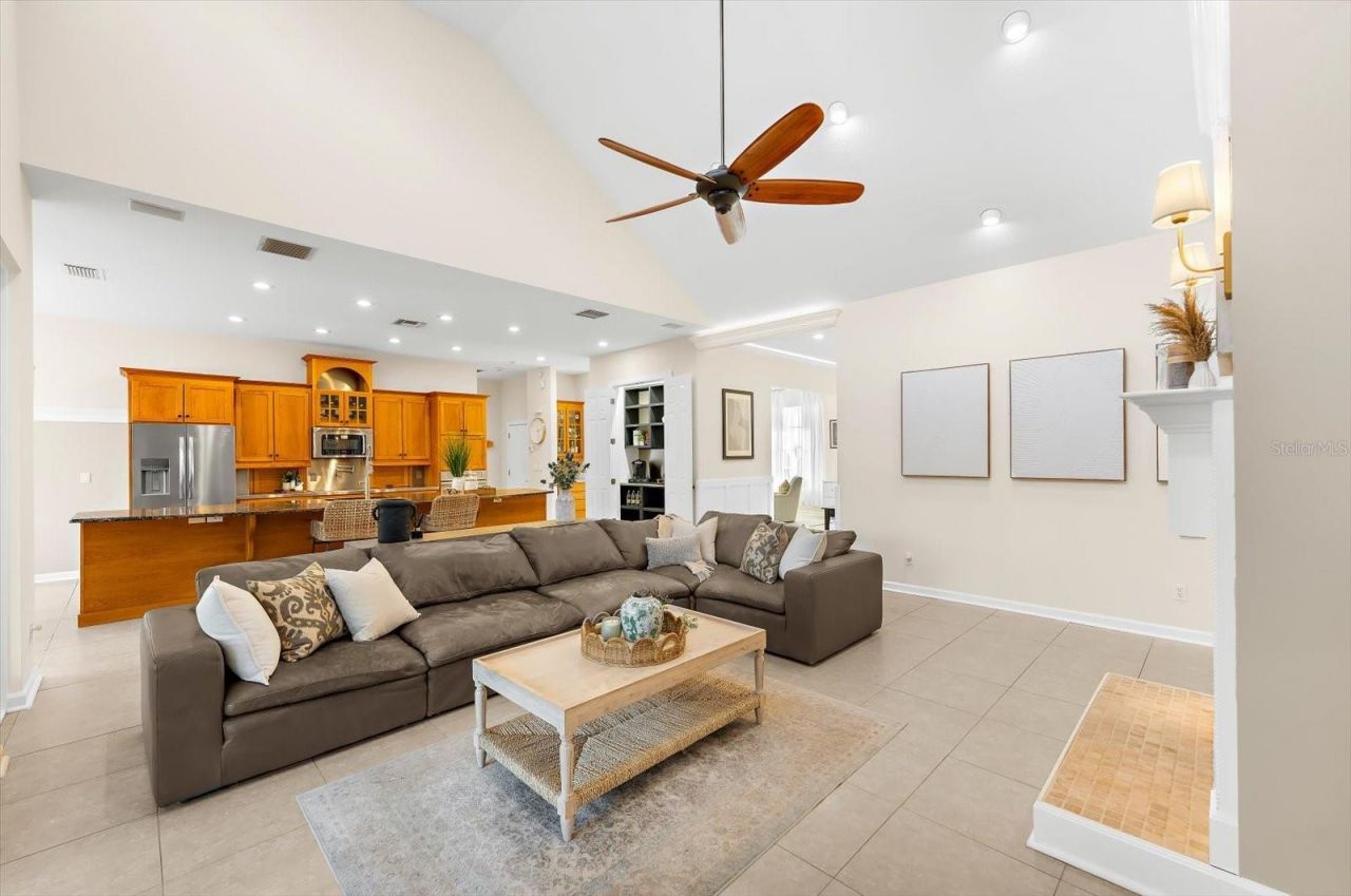 653 Old East Lake Road, Tarpon Springs, FL 34688 Photo