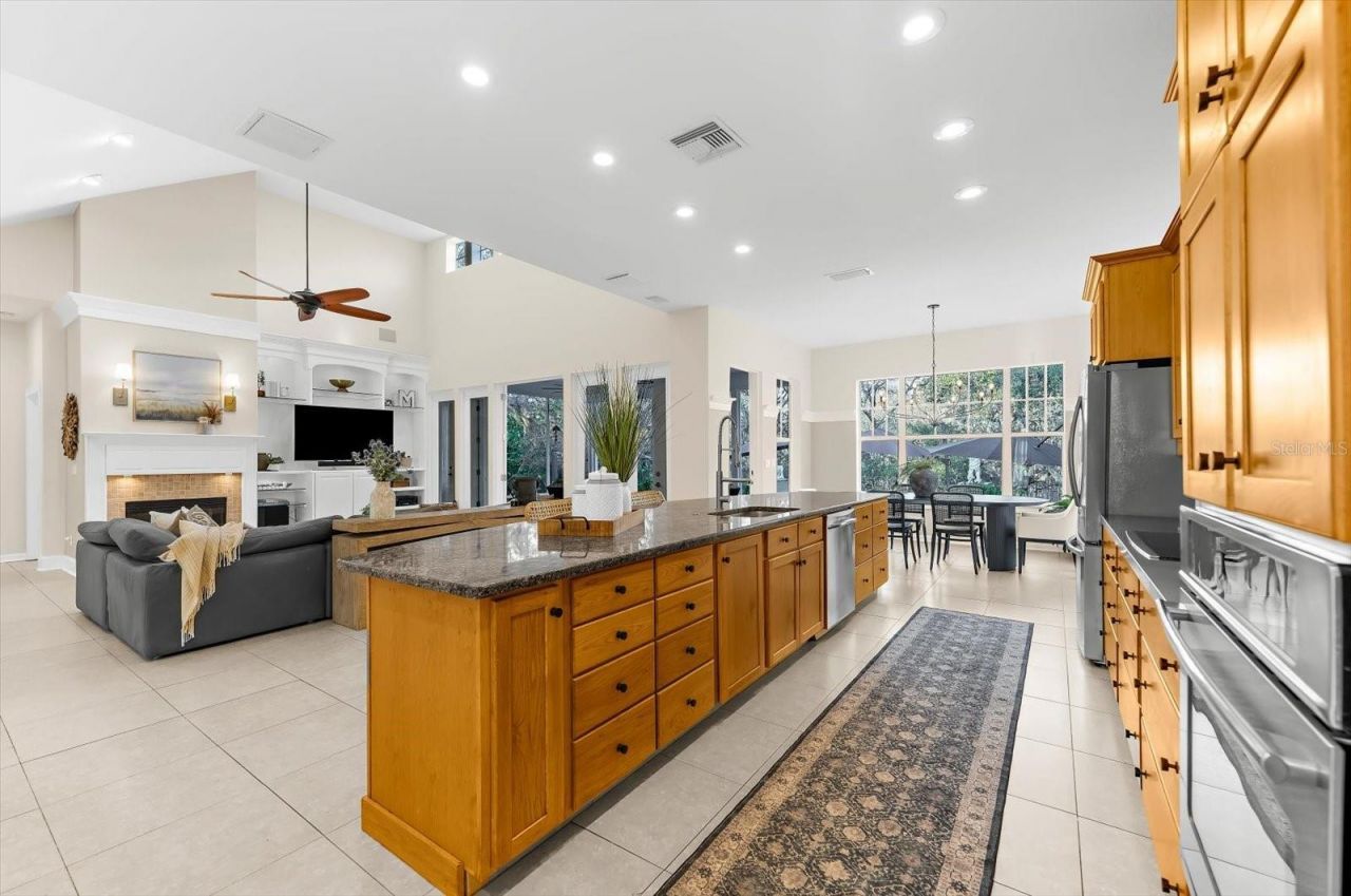 653 Old East Lake Road, Tarpon Springs, FL 34688 Photo