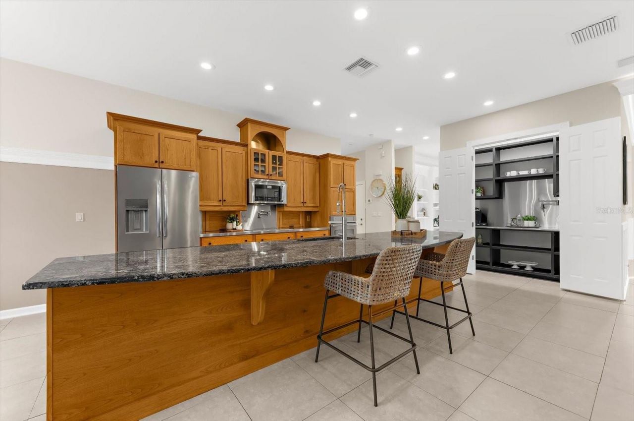 653 Old East Lake Road, Tarpon Springs, FL 34688 Photo