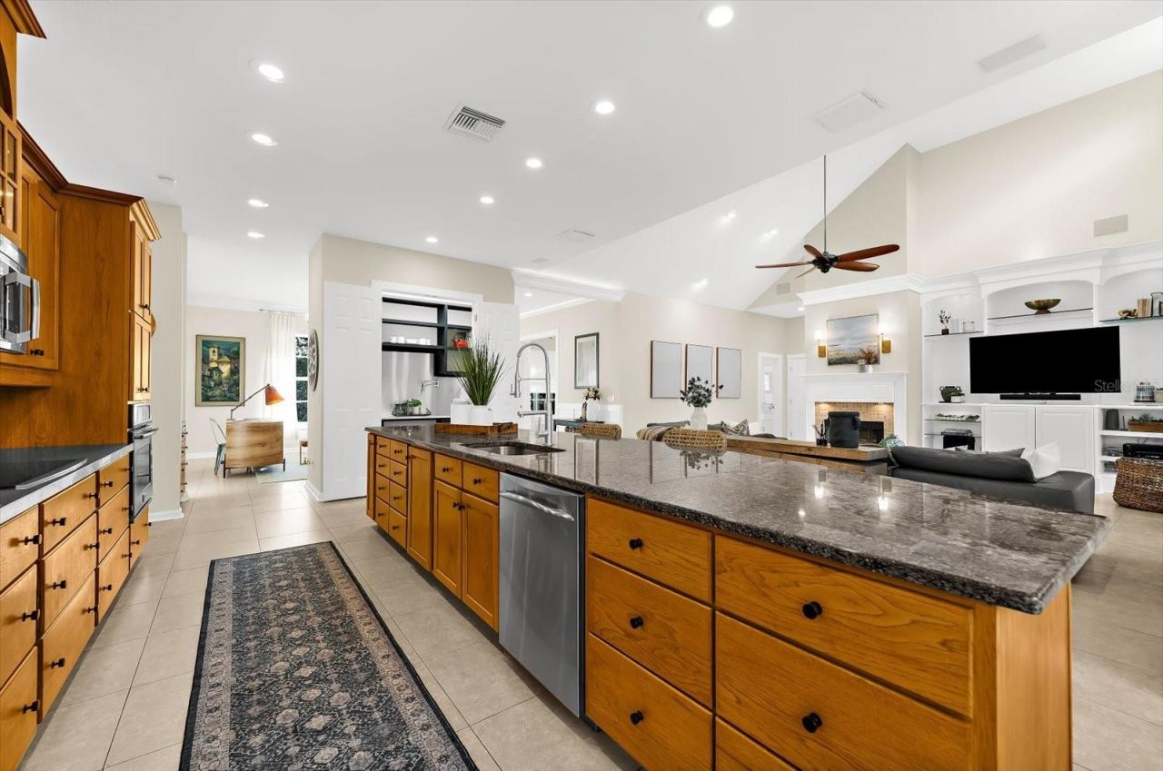 653 Old East Lake Road, Tarpon Springs, FL 34688 Photo