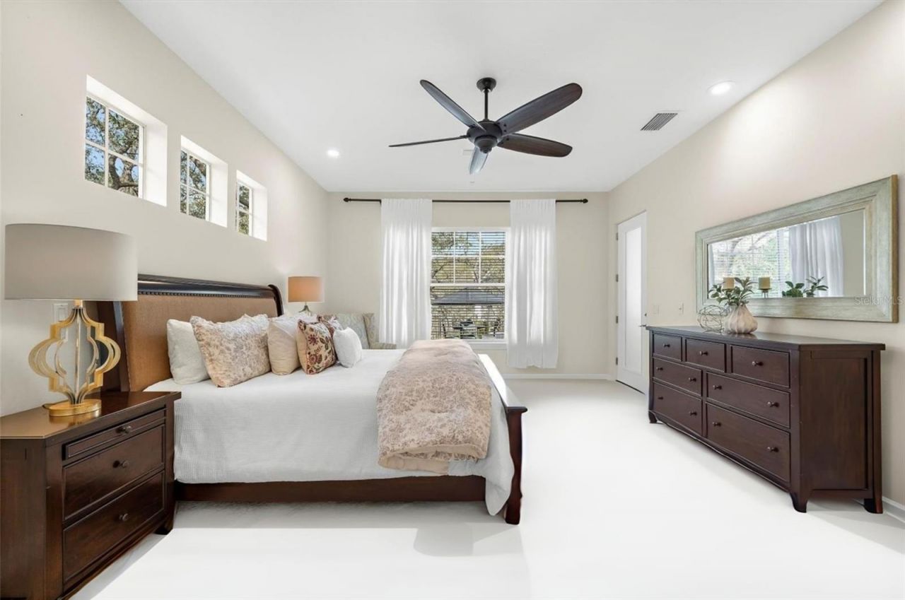 653 Old East Lake Road, Tarpon Springs, FL 34688 Photo