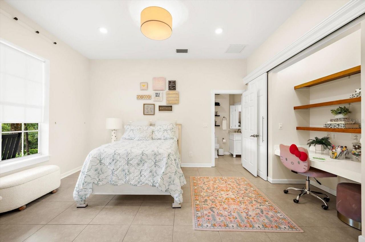 653 Old East Lake Road, Tarpon Springs, FL 34688 Photo