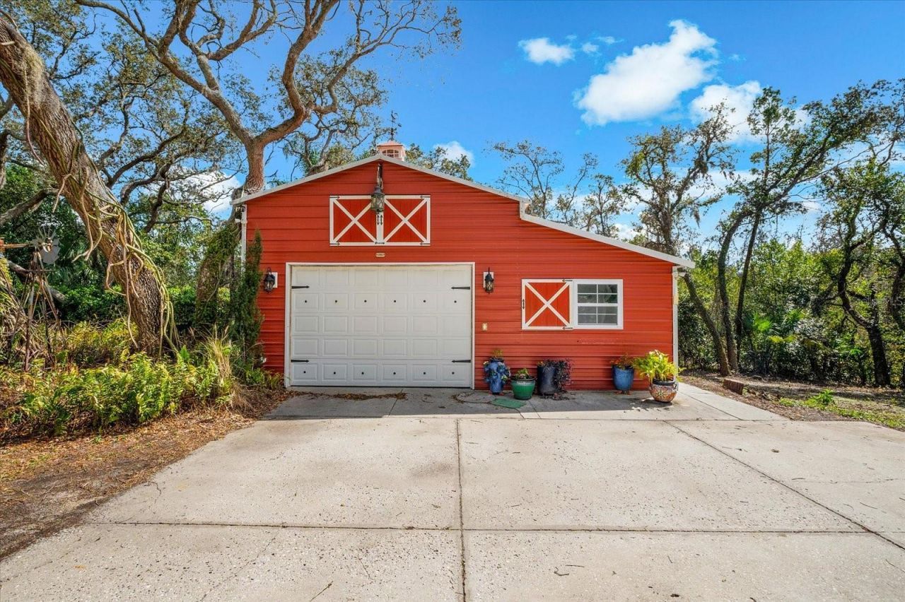 653 Old East Lake Road, Tarpon Springs, FL 34688 Photo