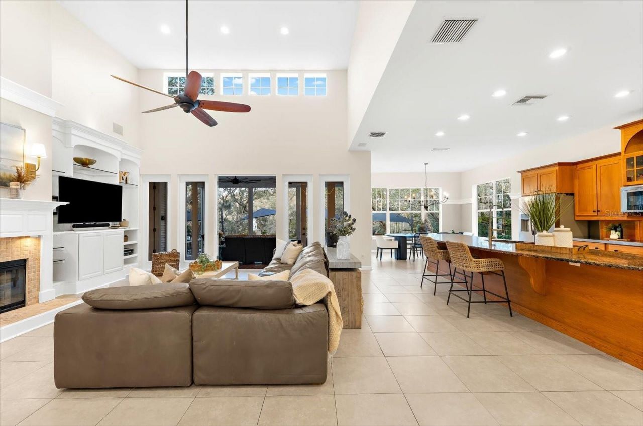 653 Old East Lake Road, Tarpon Springs, FL 34688 Photo