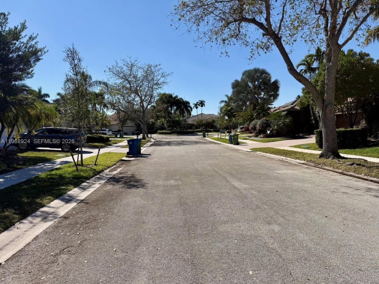 2644 Miller Ct , Weston, FL 33332 Photo