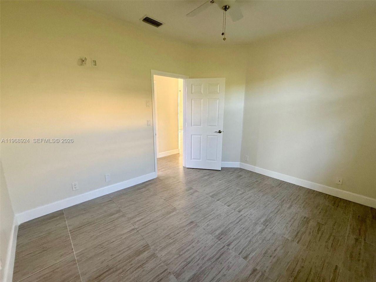 2644 Miller Ct , Weston, FL 33332 Photo