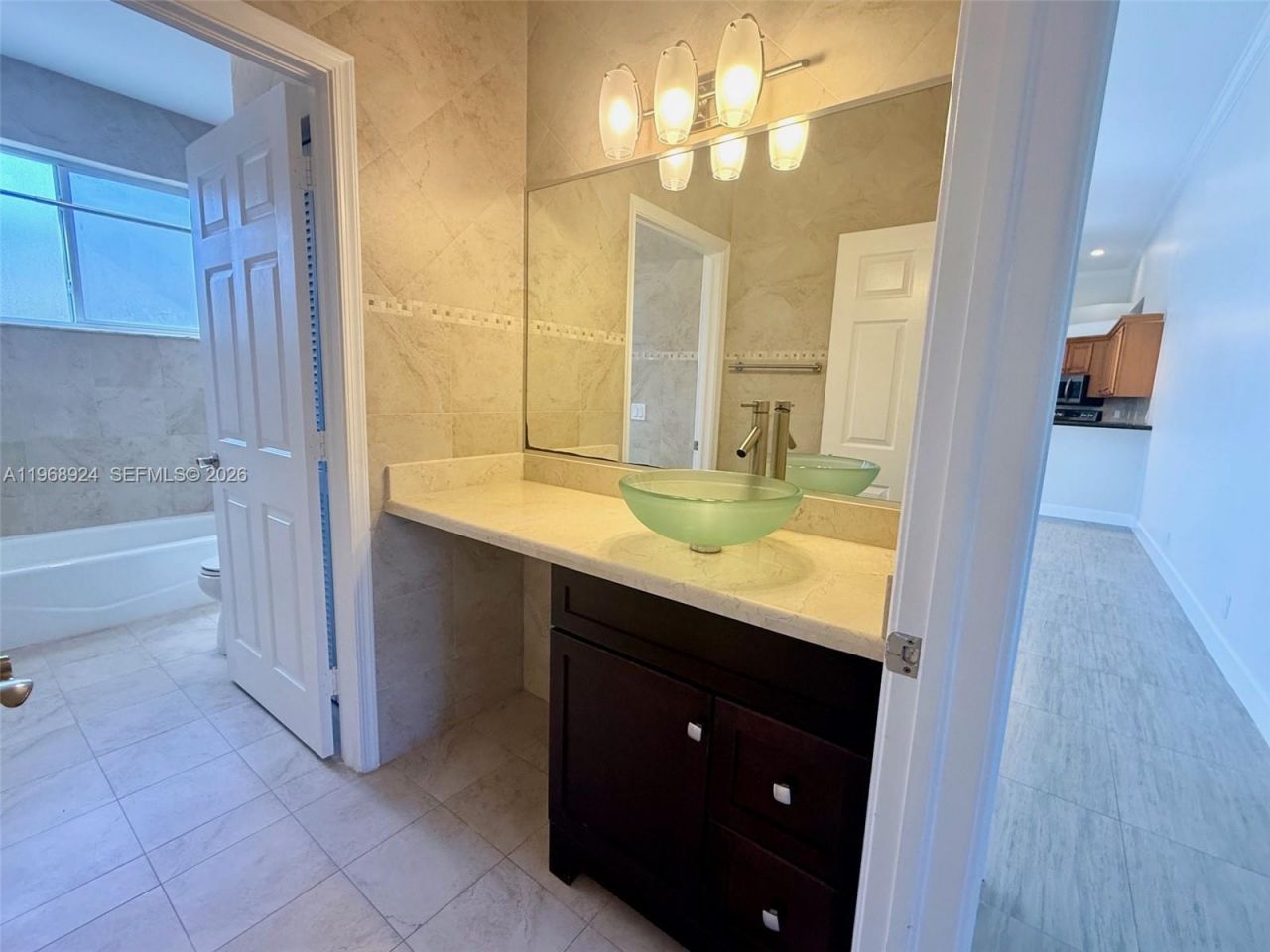 2644 Miller Ct , Weston, FL 33332 Photo