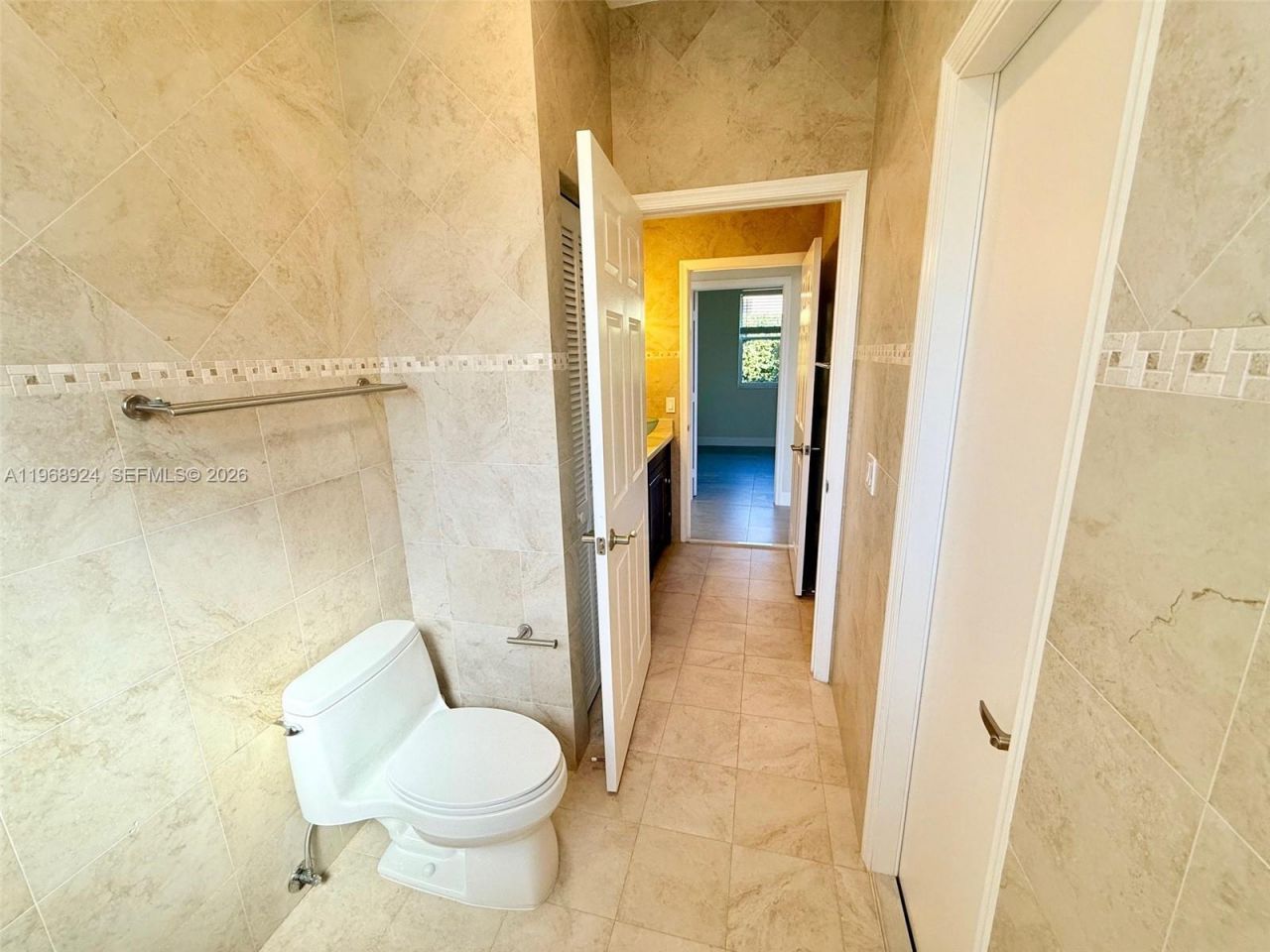 2644 Miller Ct , Weston, FL 33332 Photo