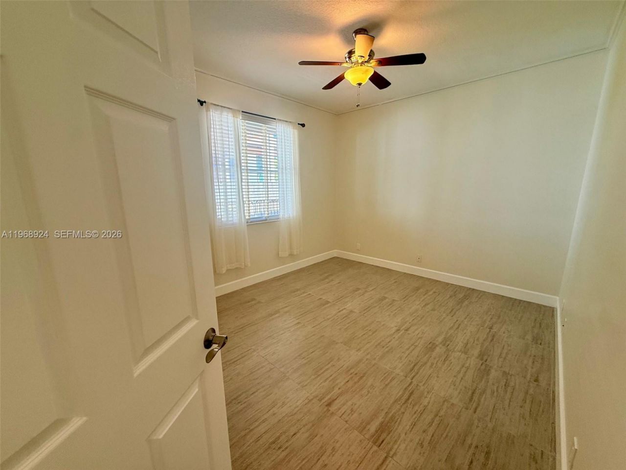 2644 Miller Ct , Weston, FL 33332 Photo