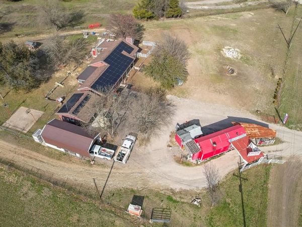 11678 STATE HIGHWAY 121, Trenton, TX 75490