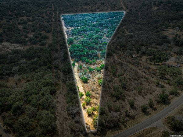 125 FM 2824, Beeville, TX 78102