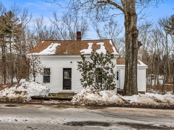 597 Mendon Rd, Northbridge, MA 01534