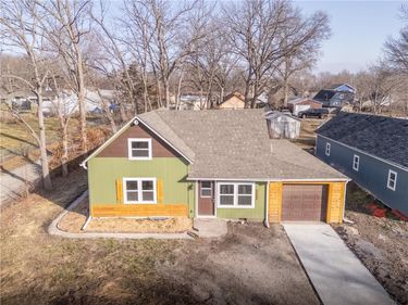 322 Front Street, Grain Valley, MO 64029