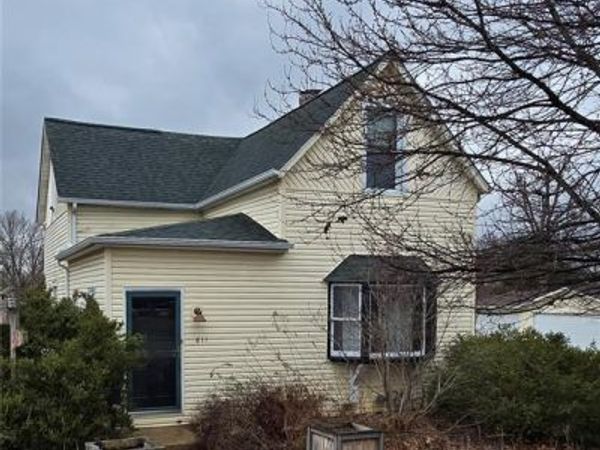 811 N Main Street, Columbia, IL 62236