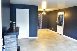 1846 Hazelwood Drive photo 4