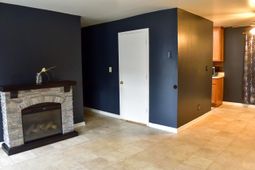 1846 Hazelwood Drive photo 4