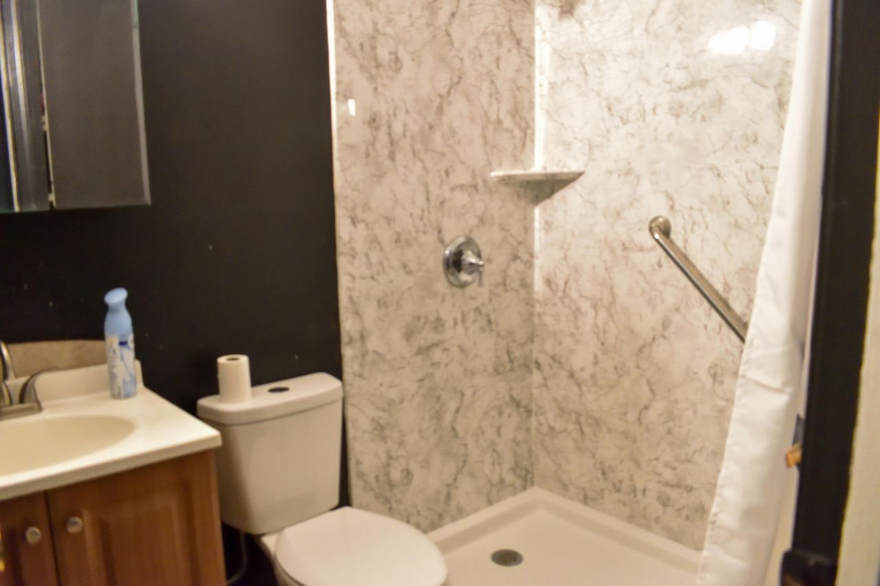 1846 Hazelwood Drive Photo 9