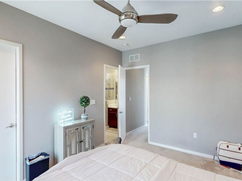 1671 E 118 Street, Cleveland, OH 44106 Photo 19