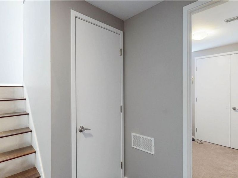 1671 E 118 Street, Cleveland, OH 44106 Photo 25