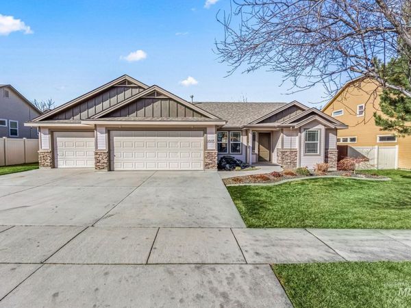 2015 S Sandcrest Loop, Nampa, ID 83686
