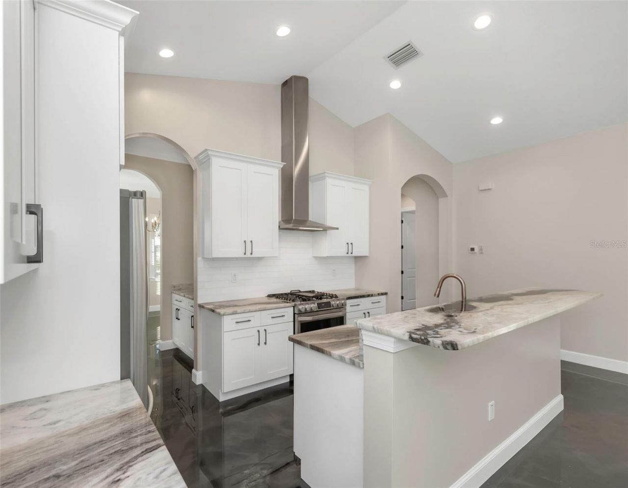 2348 2nd Avenue S, Saint Petersburg, FL 33712 Photo