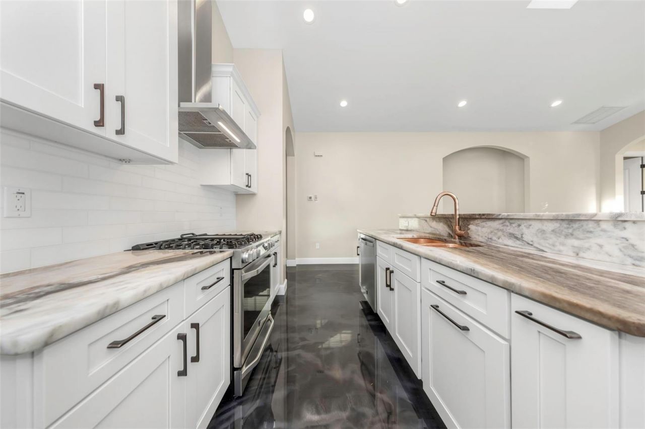 2348 2nd Avenue S, Saint Petersburg, FL 33712 Photo