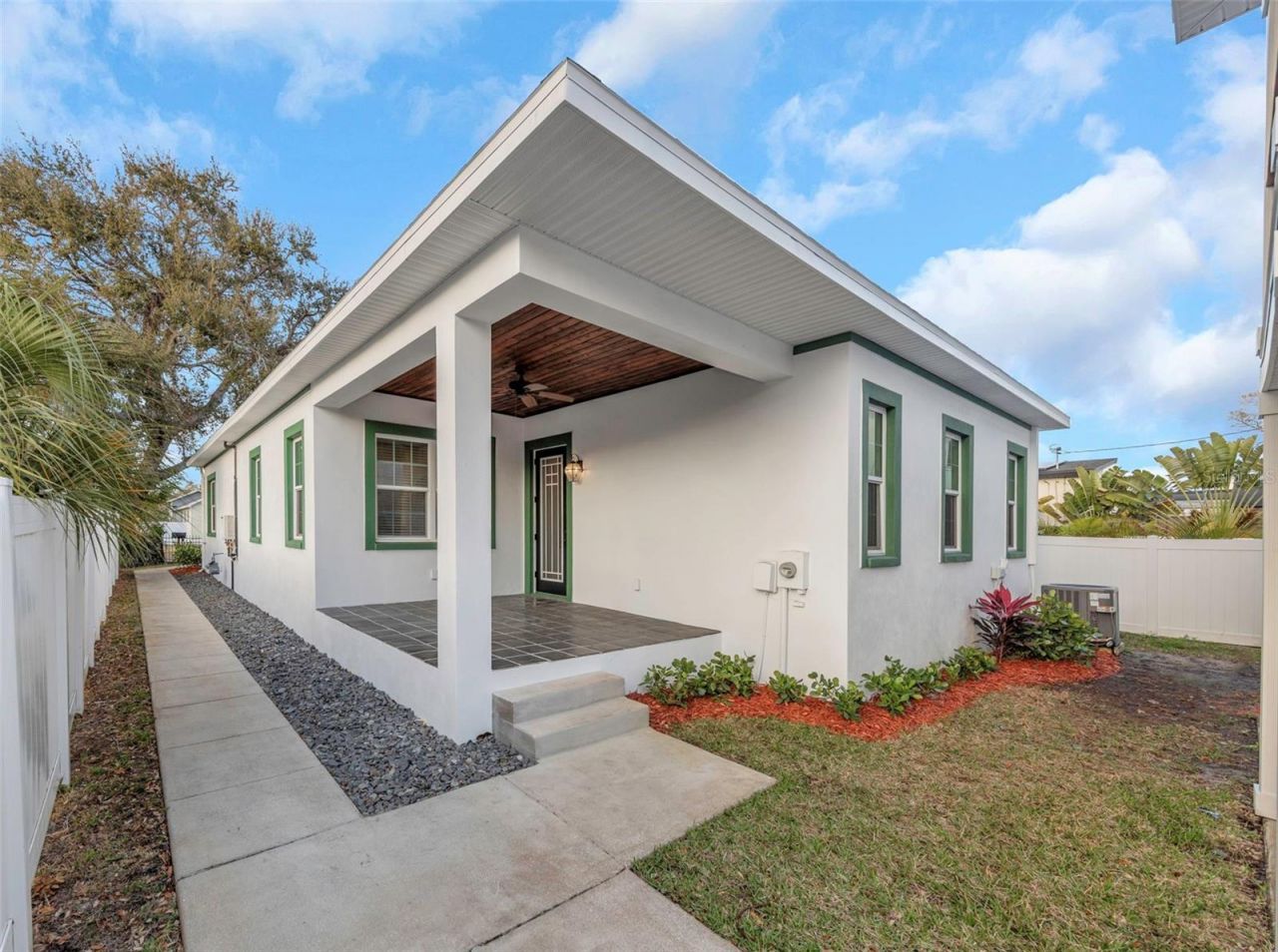 2348 2nd Avenue S, Saint Petersburg, FL 33712 Photo