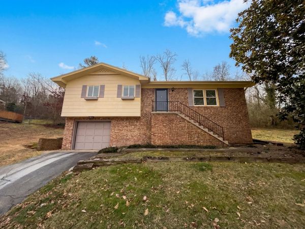 802 Ashwood Lane, Chattanooga, TN 37415