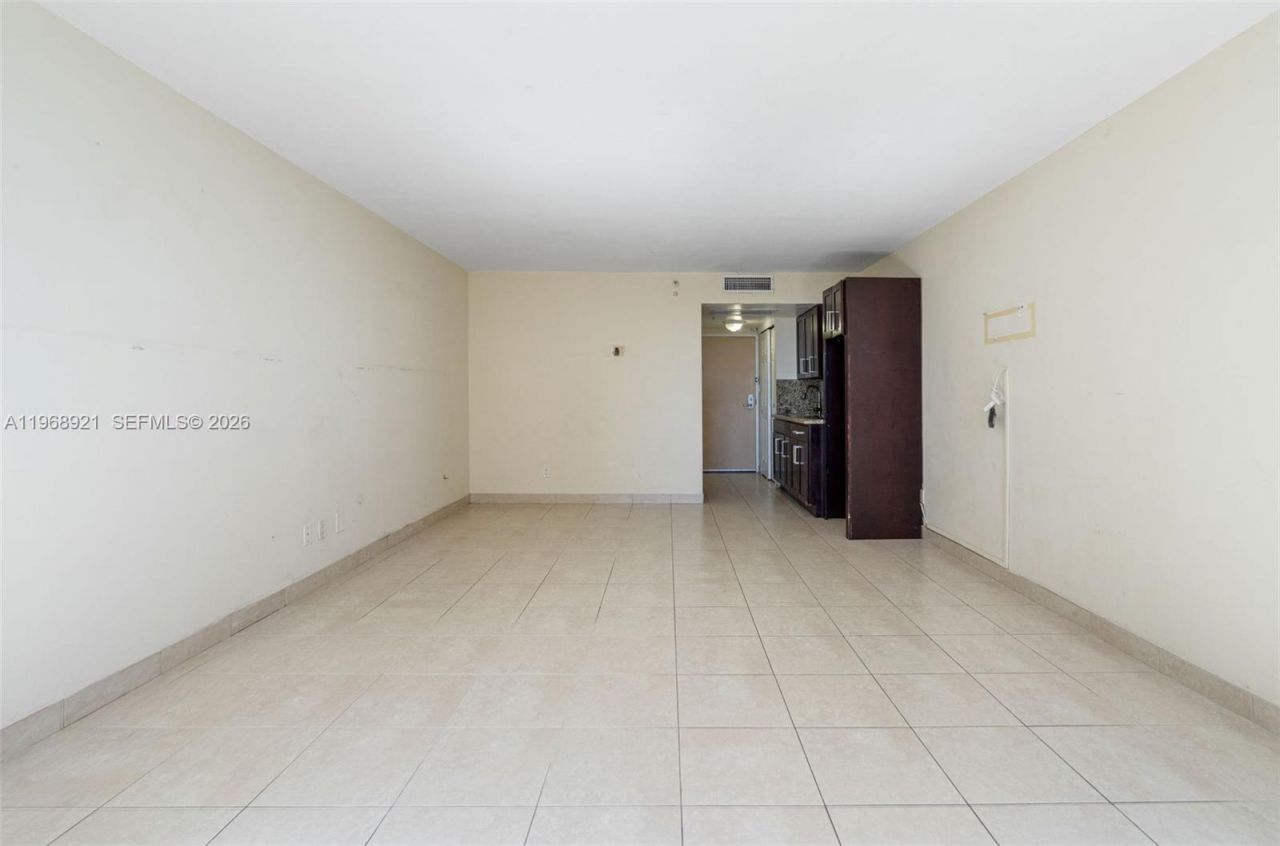 19201 Collins Ave, Unit 603, Sunny Isles Beach, FL 33160 Photo