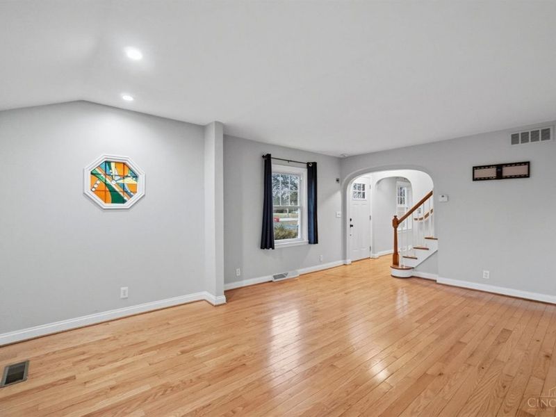 440 W Sharon, Cincinnati, OH 45246 Photo 10