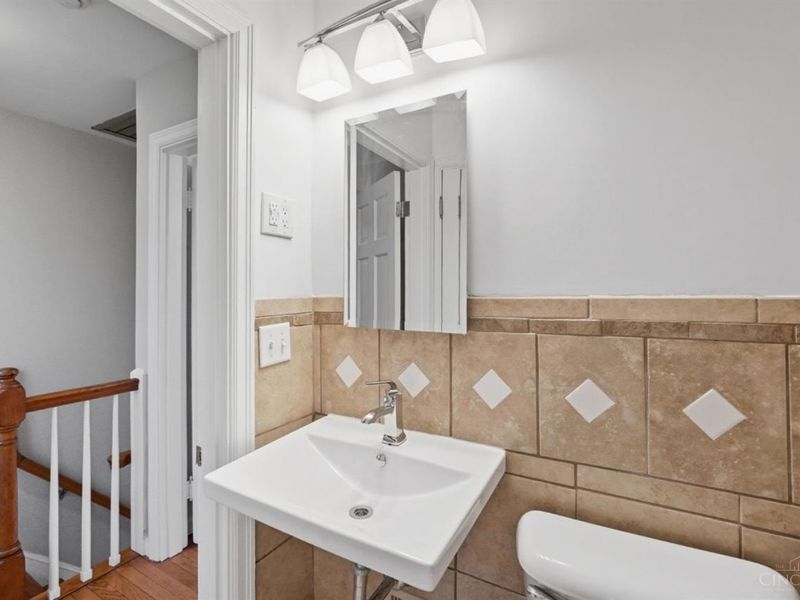 440 W Sharon, Cincinnati, OH 45246 Photo 31