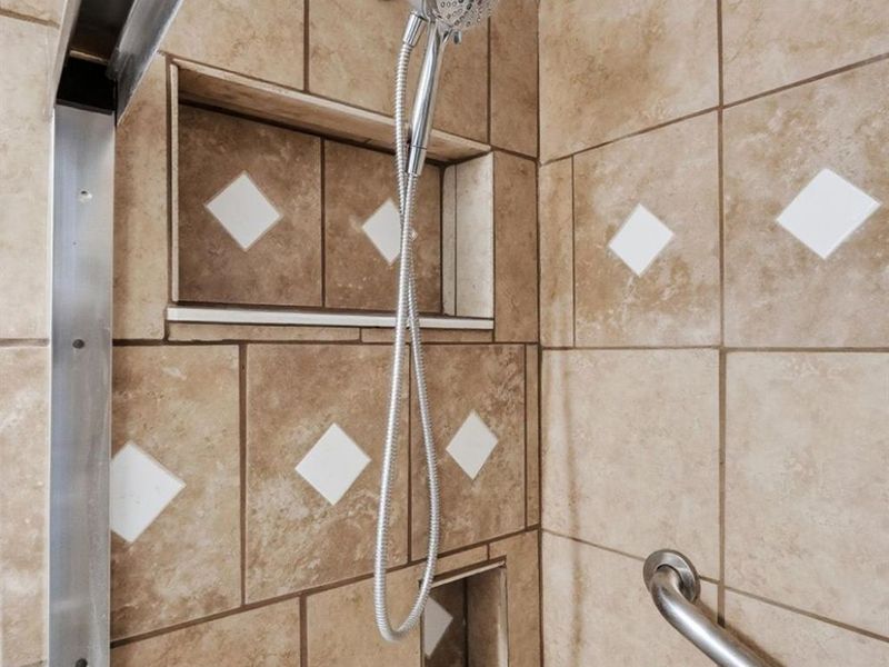 440 W Sharon, Cincinnati, OH 45246 Photo 32