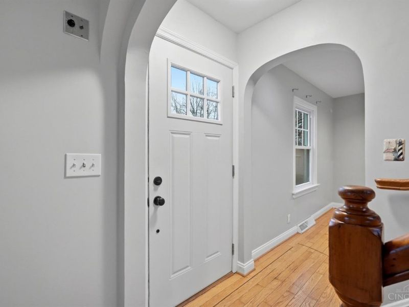 440 W Sharon, Cincinnati, OH 45246 Photo 5