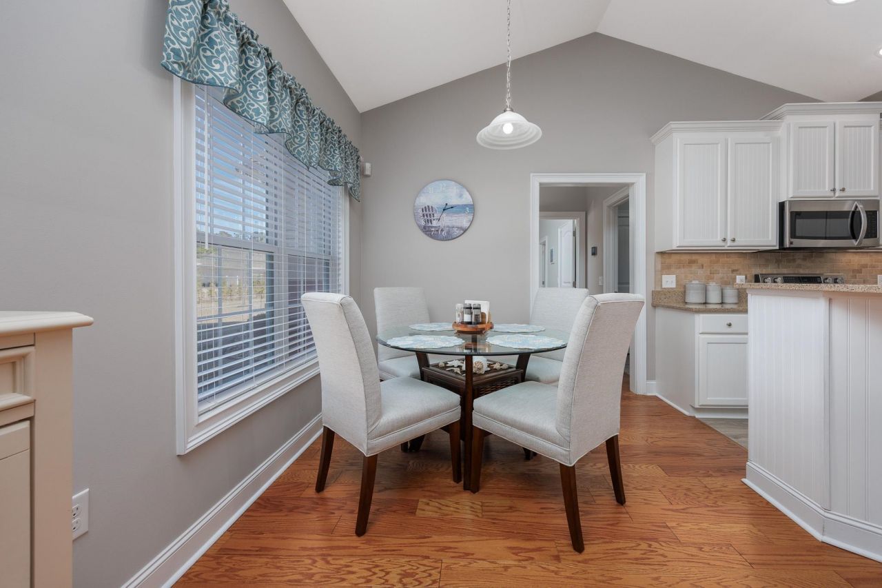 537 Hillsborough Dr. Photo 14