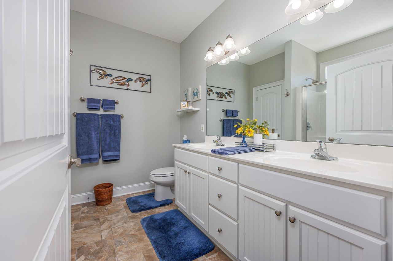 537 Hillsborough Dr. Photo 23