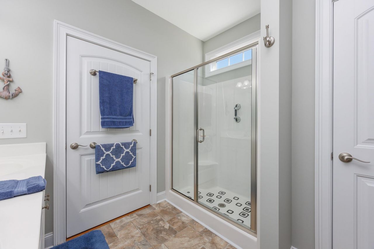 537 Hillsborough Dr. Photo 25