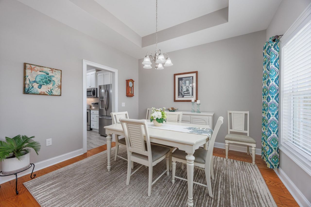 537 Hillsborough Dr. Photo 29