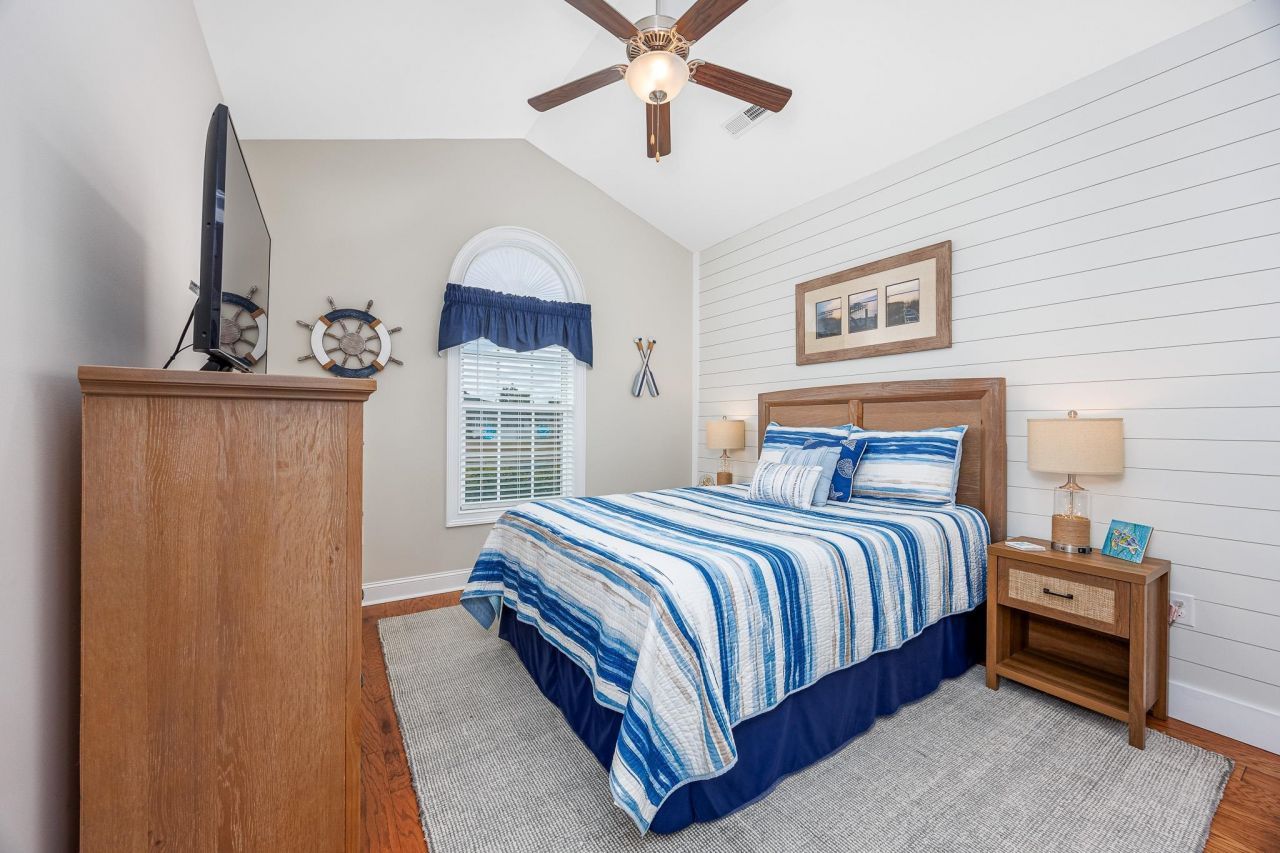 537 Hillsborough Dr. Photo 30