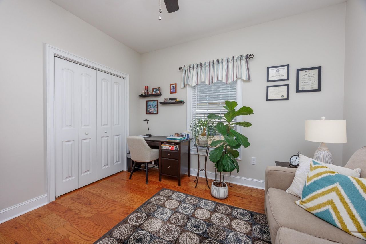 537 Hillsborough Dr. Photo 36