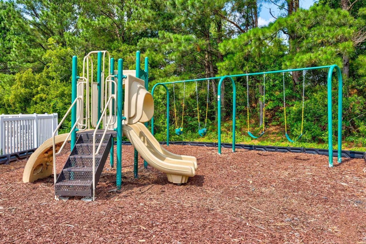 537 Hillsborough Dr. Photo 59