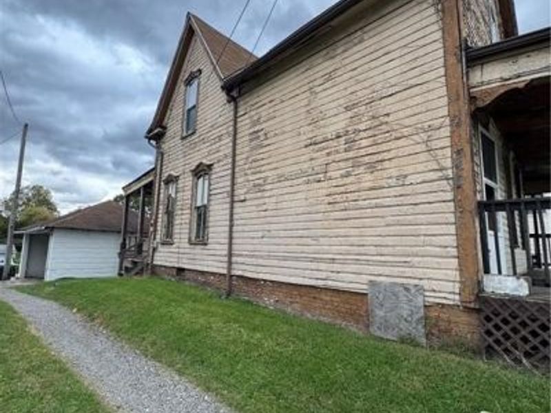 806 Carlisle Street, Martins Ferry, OH 43935 Photo 3