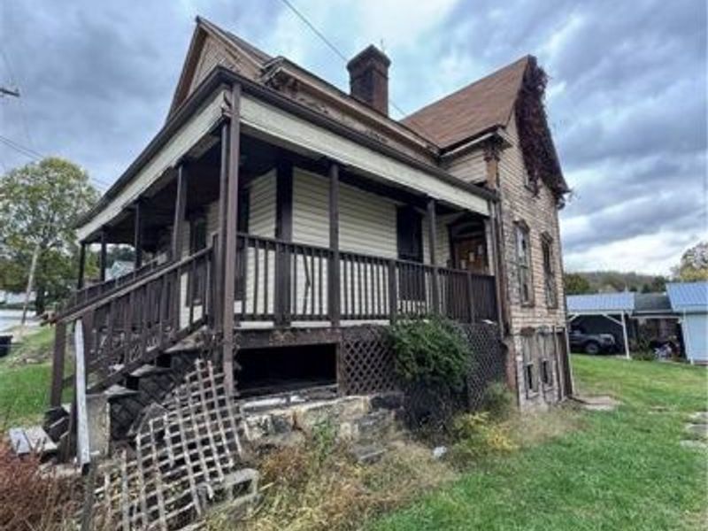 806 Carlisle Street, Martins Ferry, OH 43935 Photo 4