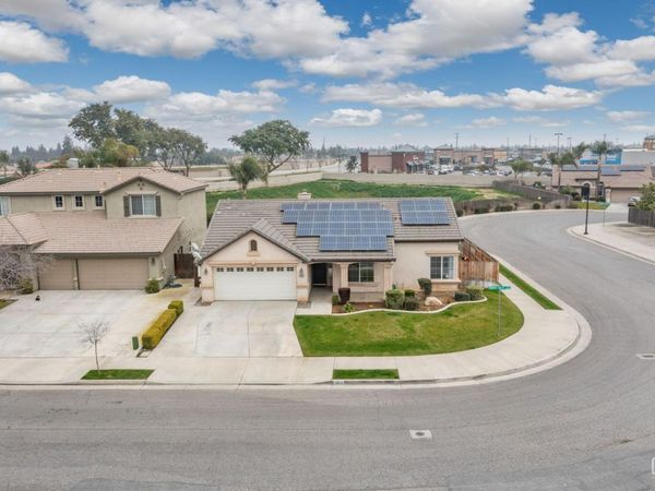 5802 Alpine Falls Lane, Bakersfield, CA 93312