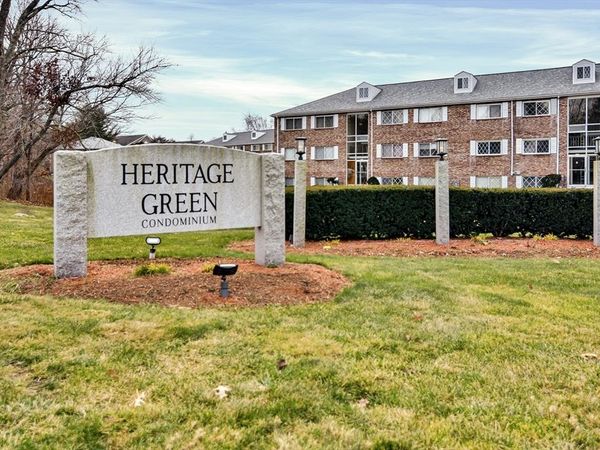 66 Fernview Ave, Unit 9, North Andover, MA 01845